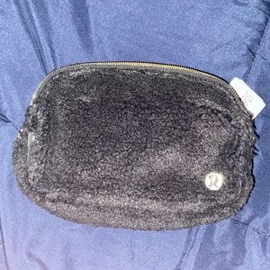 Lululemon Everywhere Belt Bag